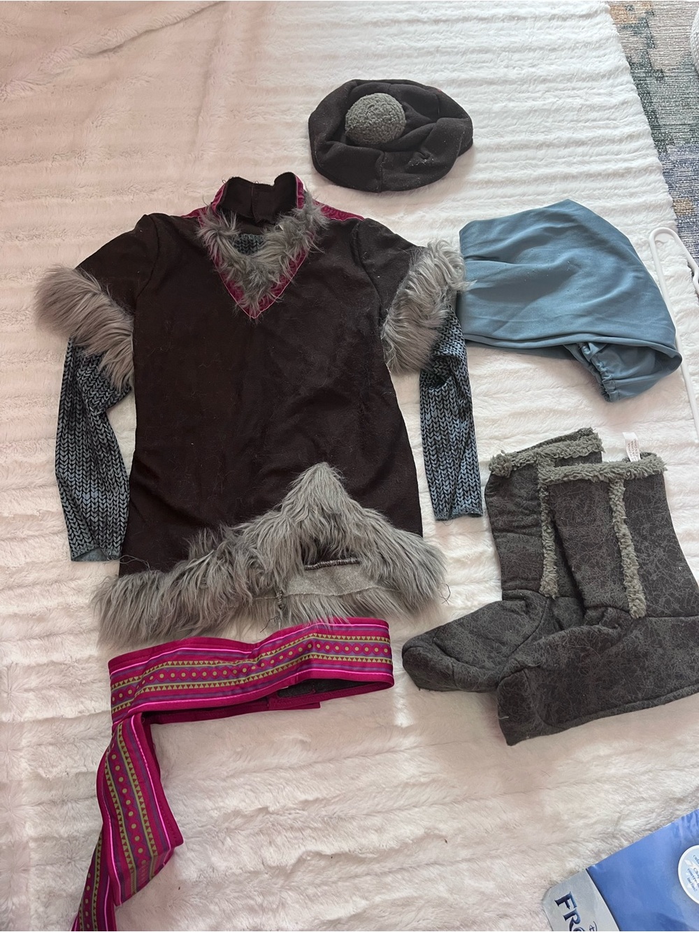 Disney Kristoff Frozen costume complete